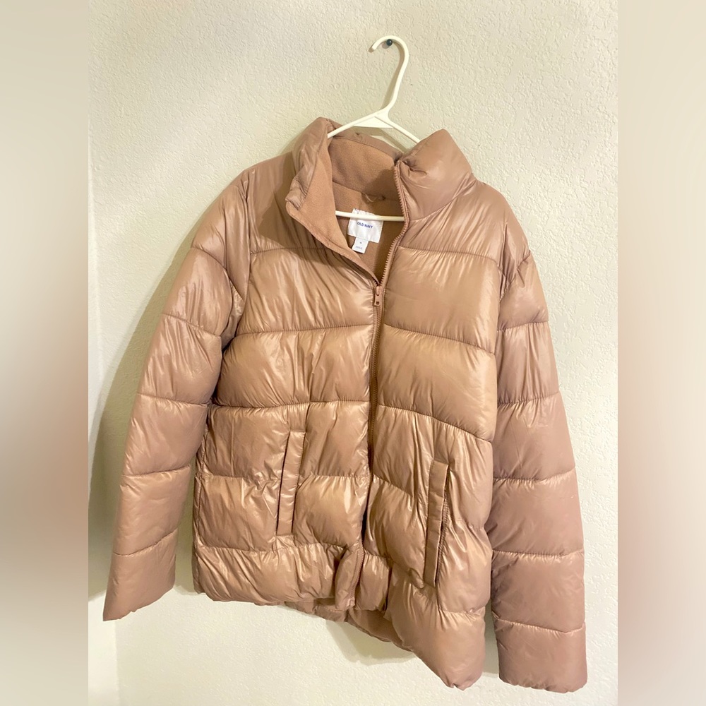 Size 1x Old Navy Puffer Jacket. Never worn.